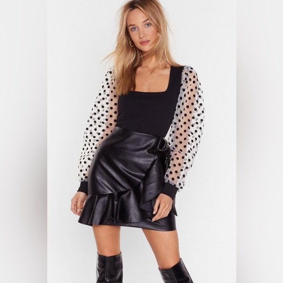 Nasty Gal Spots Going On Organza Balloon
Sleeve Blouse - Picture 4 of 9
